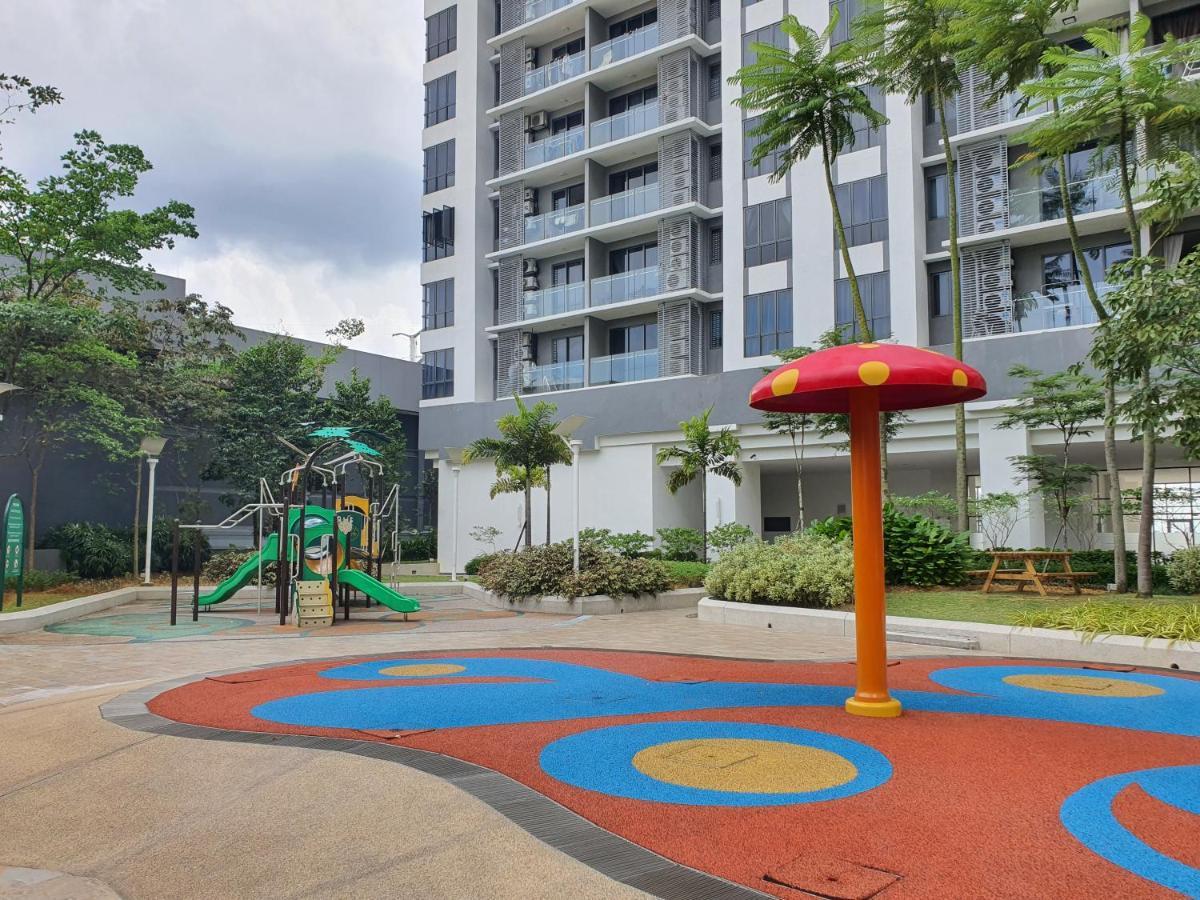 United Point 6 Pax Near Mont Kiara Desa Park Kepong Kuala Lumpur