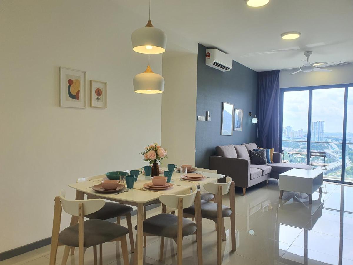 United Point 6 Pax Near Mont Kiara Desa Park Kepong Apartment