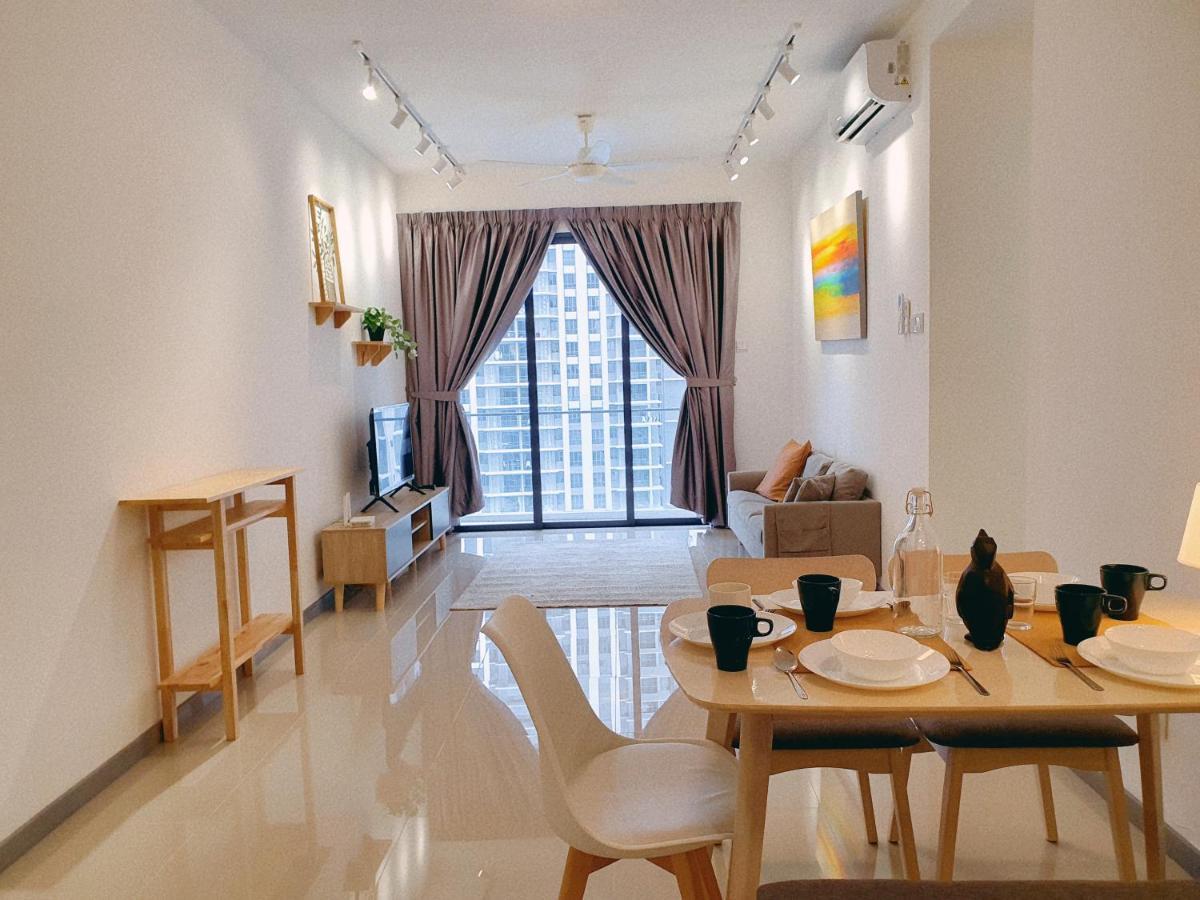 Apartment United Point 6 Pax Near Mont Kiara Desa Park Kepong *