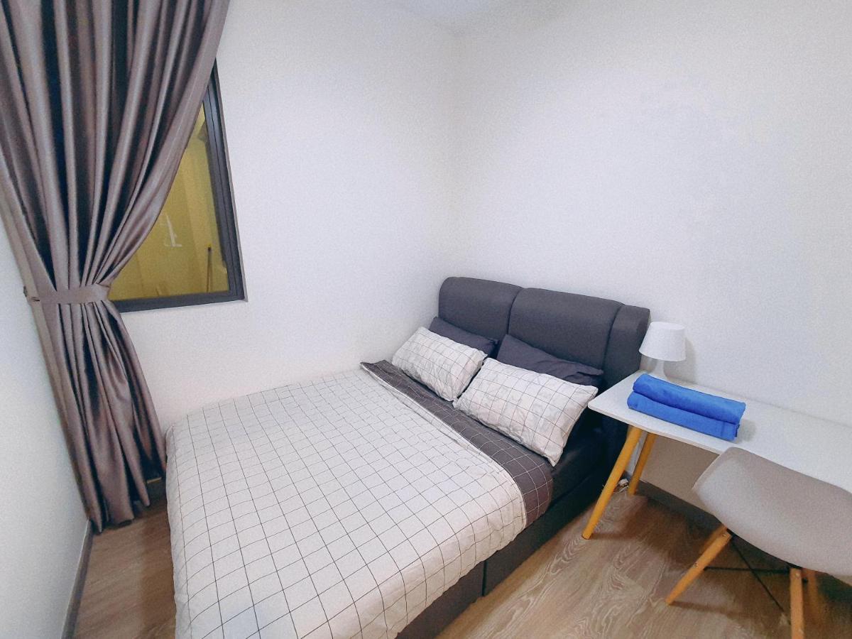 Apartment United Point 6 Pax Near Mont Kiara Desa Park Kepong